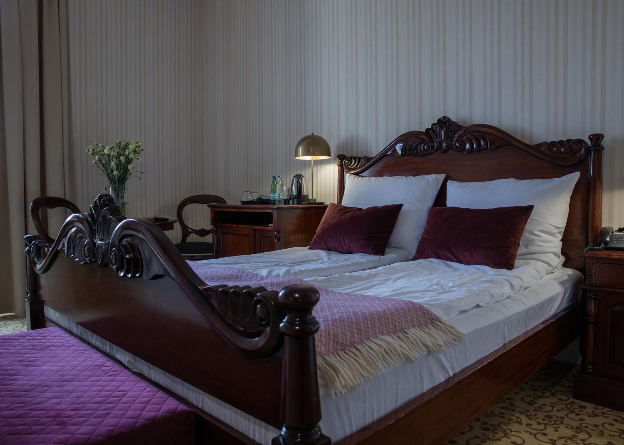 Hotel Debowy Biowellness & Spa Gory Sowie Bielawa  Bagian luar foto