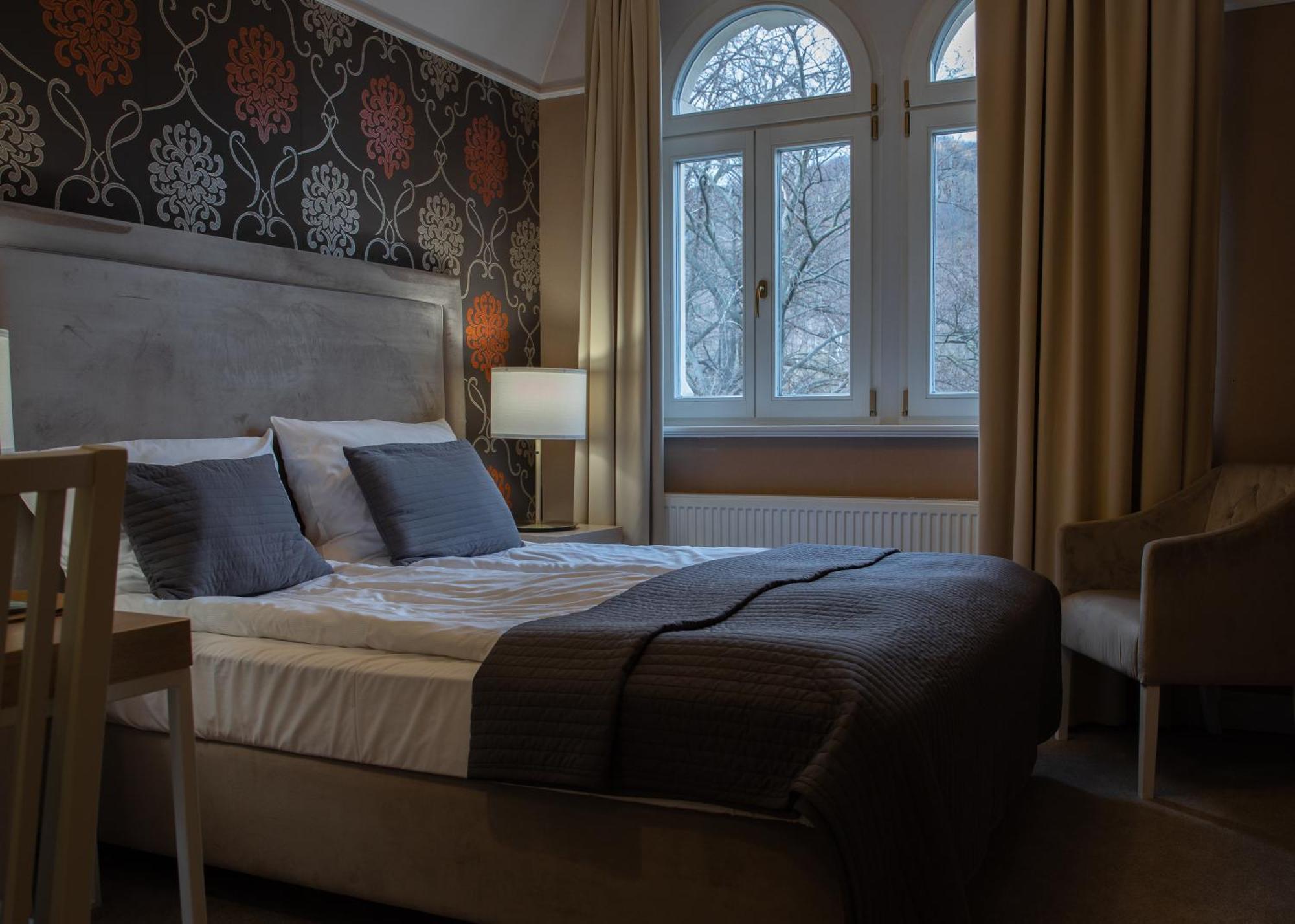Hotel Debowy Biowellness & Spa Gory Sowie Bielawa  Bagian luar foto
