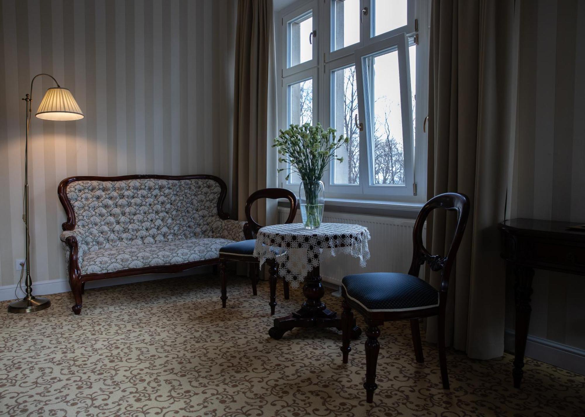 Hotel Debowy Biowellness & Spa Gory Sowie Bielawa  Bagian luar foto